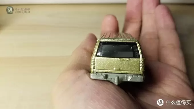 MATCHBOX 彩盒版 雪佛兰VAN、萨博班、凯雷德开盒及简介 MATCHBOX 彩盒版 雪佛兰VAN、萨博班、凯雷德开盒及简介