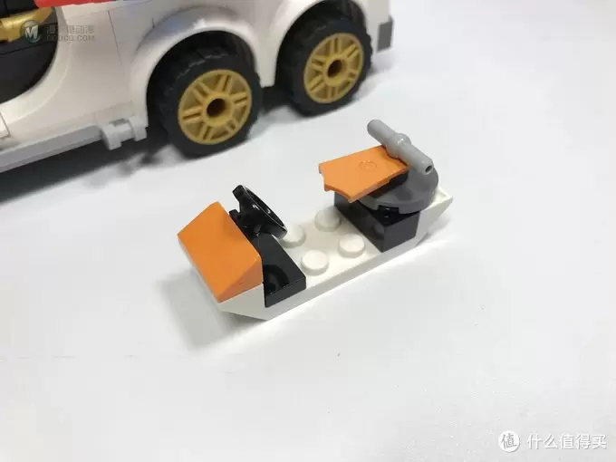 LEGO 乐高 拼拼乐 篇212:这辆车太酷了之Batman系列 70911 复古企鹅人座驾 LEGO 乐高 拼拼乐 篇212:这辆车太酷了之Batman系列 70911 复古企鹅人座驾