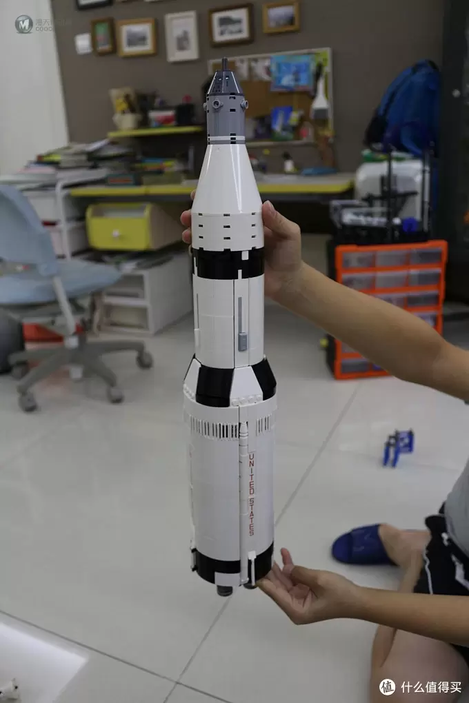 不惑大叔的legogo 篇十二:带我去月球,重力轻浮你我—LEGO 乐高 21309 土星五号火箭 不惑大叔的legogo 篇十二:带我去月球,重力轻浮你我—LEGO 乐高 21309 土星五号火箭