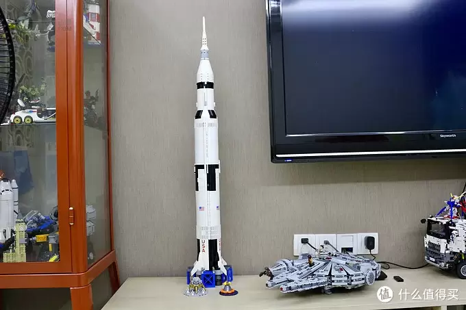 不惑大叔的legogo 篇十二:带我去月球,重力轻浮你我—LEGO 乐高 21309 土星五号火箭 不惑大叔的legogo 篇十二:带我去月球,重力轻浮你我—LEGO 乐高 21309 土星五号火箭