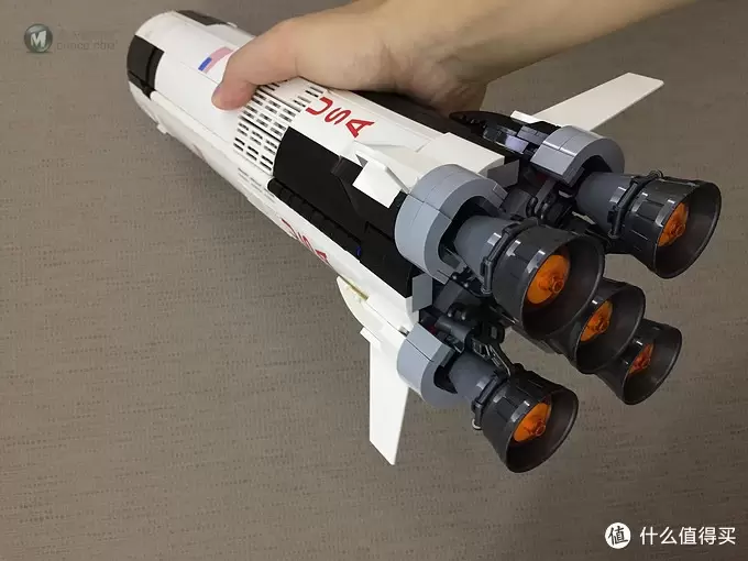 不惑大叔的legogo 篇十二:带我去月球,重力轻浮你我—LEGO 乐高 21309 土星五号火箭 不惑大叔的legogo 篇十二:带我去月球,重力轻浮你我—LEGO 乐高 21309 土星五号火箭