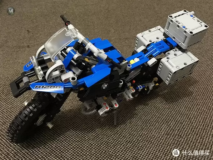 我的LEGO科技系列 篇二:买得起的宝马摩托 — BMW 宝马 42063 R1200 GS 摩托车 我的LEGO科技系列 篇二:买得起的宝马摩托 — BMW 宝马 42063 R1200 GS 摩托车