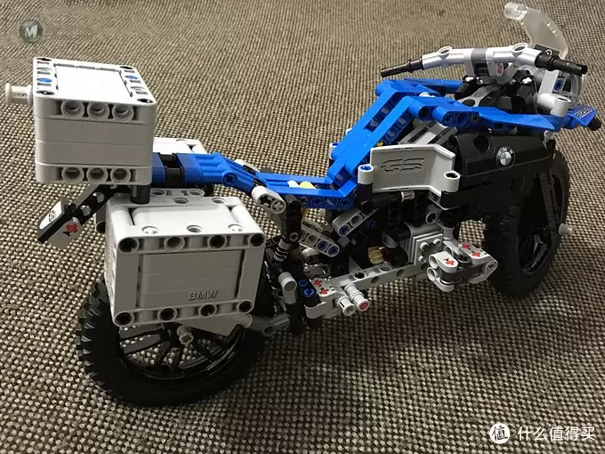 我的LEGO科技系列 篇二:买得起的宝马摩托 — BMW 宝马 42063 R1200 GS 摩托车 我的LEGO科技系列 篇二:买得起的宝马摩托 — BMW 宝马 42063 R1200 GS 摩托车