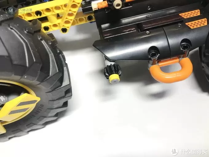 LEGO 乐高 拼拼乐 篇176:未来与现代的结合:42081 沃尔沃 ZEUX 概念式装载机 LEGO 乐高 拼拼乐 篇176:未来与现代的结合:42081 沃尔沃 ZEUX 概念式装载机