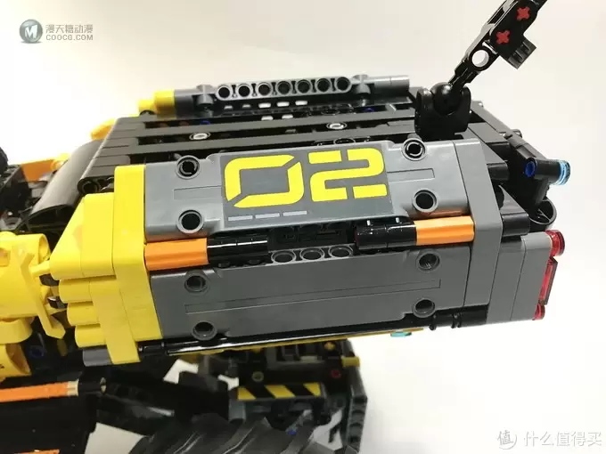 LEGO 乐高 拼拼乐 篇176:未来与现代的结合:42081 沃尔沃 ZEUX 概念式装载机 LEGO 乐高 拼拼乐 篇176:未来与现代的结合:42081 沃尔沃 ZEUX 概念式装载机