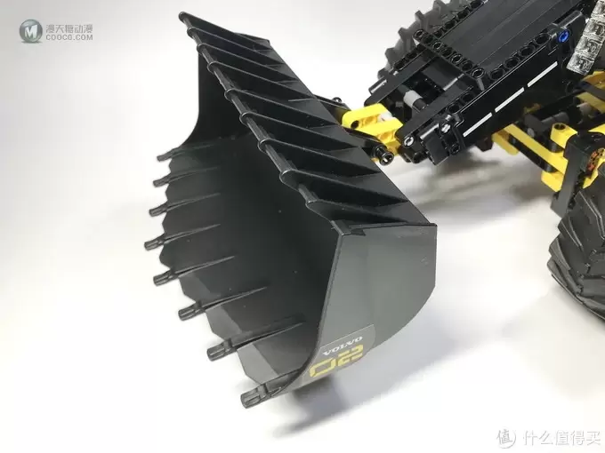 LEGO 乐高 拼拼乐 篇176:未来与现代的结合:42081 沃尔沃 ZEUX 概念式装载机 LEGO 乐高 拼拼乐 篇176:未来与现代的结合:42081 沃尔沃 ZEUX 概念式装载机