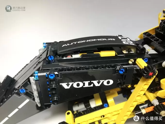 LEGO 乐高 拼拼乐 篇176:未来与现代的结合:42081 沃尔沃 ZEUX 概念式装载机 LEGO 乐高 拼拼乐 篇176:未来与现代的结合:42081 沃尔沃 ZEUX 概念式装载机
