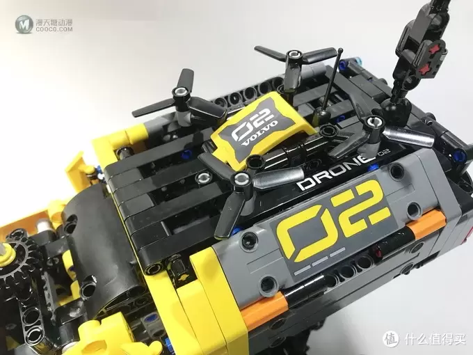 LEGO 乐高 拼拼乐 篇176:未来与现代的结合:42081 沃尔沃 ZEUX 概念式装载机 LEGO 乐高 拼拼乐 篇176:未来与现代的结合:42081 沃尔沃 ZEUX 概念式装载机