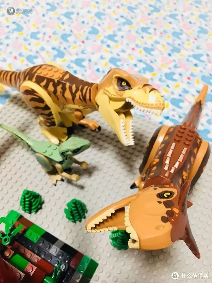 我的LEGO侏罗纪小世界—乐高侏罗纪世界系列恐龙配件晒单 我的LEGO侏罗纪小世界—乐高侏罗纪世界系列恐龙配件晒单