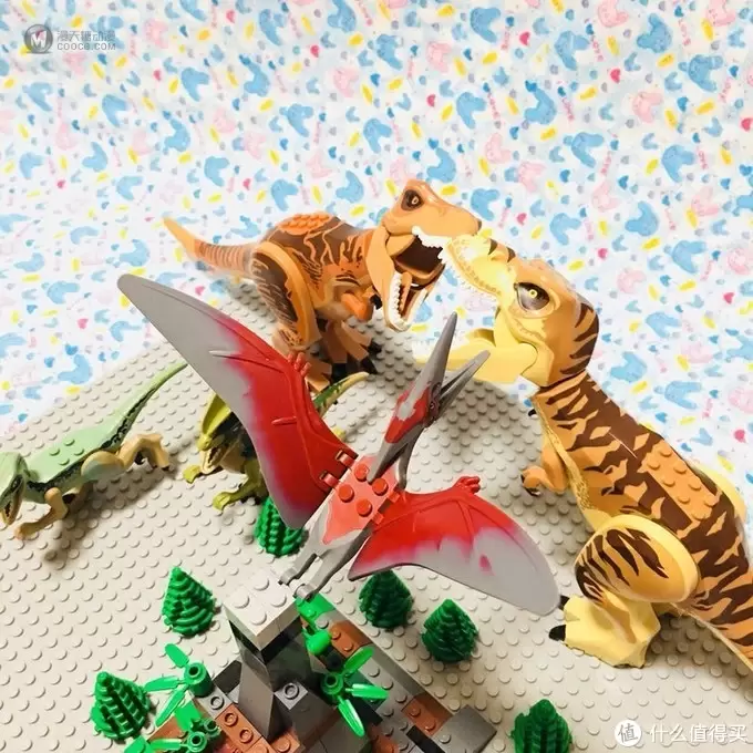 我的LEGO侏罗纪小世界—乐高侏罗纪世界系列恐龙配件晒单 我的LEGO侏罗纪小世界—乐高侏罗纪世界系列恐龙配件晒单