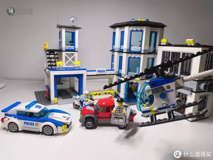 LEGO 篇二十三:正义必胜——假期畅享乐高城市系列60141警察总局 LEGO 篇二十三:正义必胜——假期畅享乐高城市系列60141警察总局