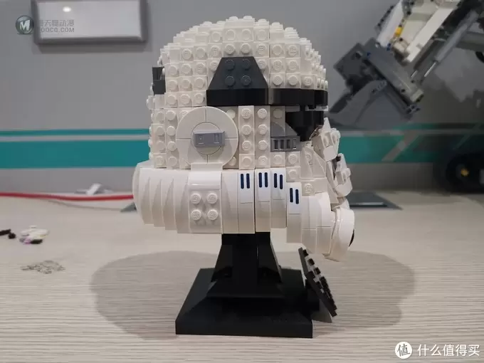 老杨的玩具仓库 篇五十一:LEGO 星战头盔系列40周年 75276 冲锋兵头盔 评测 老杨的玩具仓库 篇五十一:LEGO 星战头盔系列40周年 75276 冲锋兵头盔 评测