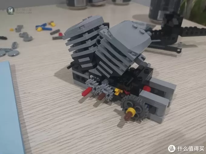老杨的玩具仓库 篇四十六:LEGO 创意组系列 10269 哈雷肥仔摩托车 评测 老杨的玩具仓库 篇四十六:LEGO 创意组系列 10269 哈雷肥仔摩托车 评测