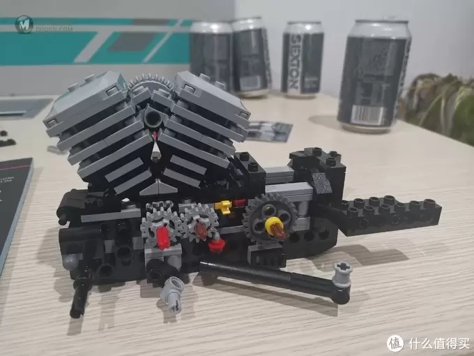 老杨的玩具仓库 篇四十六:LEGO 创意组系列 10269 哈雷肥仔摩托车 评测 老杨的玩具仓库 篇四十六:LEGO 创意组系列 10269 哈雷肥仔摩托车 评测