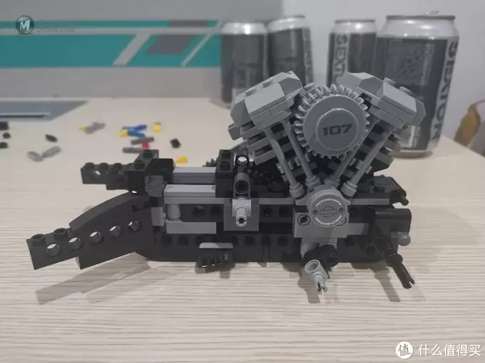 老杨的玩具仓库 篇四十六:LEGO 创意组系列 10269 哈雷肥仔摩托车 评测 老杨的玩具仓库 篇四十六:LEGO 创意组系列 10269 哈雷肥仔摩托车 评测