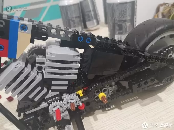 老杨的玩具仓库 篇四十六:LEGO 创意组系列 10269 哈雷肥仔摩托车 评测 老杨的玩具仓库 篇四十六:LEGO 创意组系列 10269 哈雷肥仔摩托车 评测