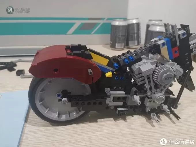 老杨的玩具仓库 篇四十六:LEGO 创意组系列 10269 哈雷肥仔摩托车 评测 老杨的玩具仓库 篇四十六:LEGO 创意组系列 10269 哈雷肥仔摩托车 评测