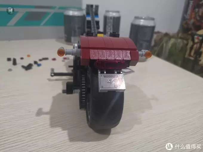 老杨的玩具仓库 篇四十六:LEGO 创意组系列 10269 哈雷肥仔摩托车 评测 老杨的玩具仓库 篇四十六:LEGO 创意组系列 10269 哈雷肥仔摩托车 评测