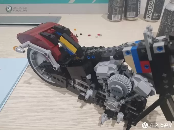 老杨的玩具仓库 篇四十六:LEGO 创意组系列 10269 哈雷肥仔摩托车 评测 老杨的玩具仓库 篇四十六:LEGO 创意组系列 10269 哈雷肥仔摩托车 评测