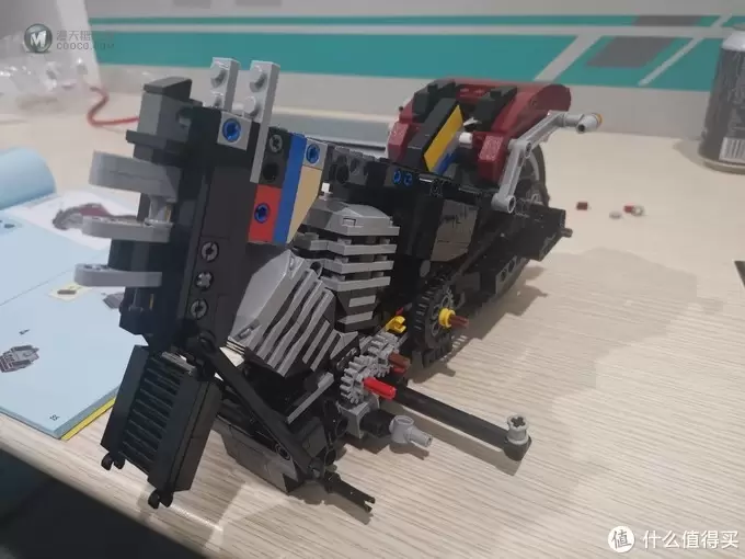 老杨的玩具仓库 篇四十六:LEGO 创意组系列 10269 哈雷肥仔摩托车 评测 老杨的玩具仓库 篇四十六:LEGO 创意组系列 10269 哈雷肥仔摩托车 评测