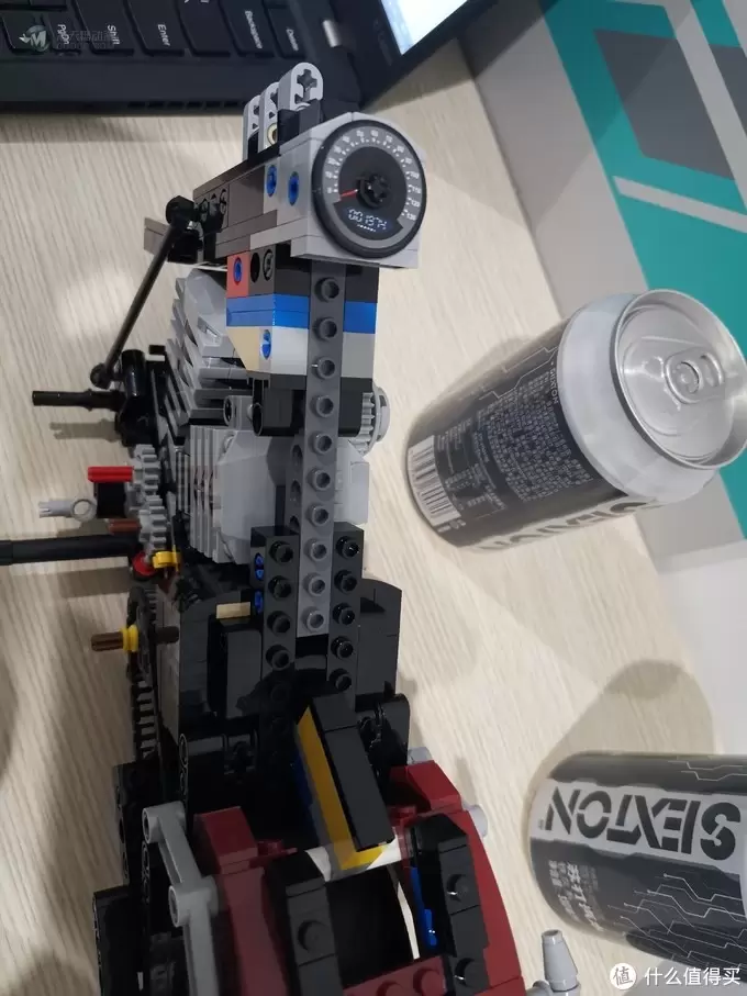 老杨的玩具仓库 篇四十六:LEGO 创意组系列 10269 哈雷肥仔摩托车 评测 老杨的玩具仓库 篇四十六:LEGO 创意组系列 10269 哈雷肥仔摩托车 评测