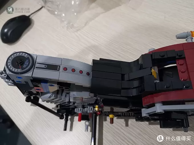 老杨的玩具仓库 篇四十六:LEGO 创意组系列 10269 哈雷肥仔摩托车 评测 老杨的玩具仓库 篇四十六:LEGO 创意组系列 10269 哈雷肥仔摩托车 评测