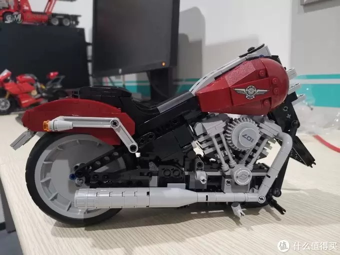 老杨的玩具仓库 篇四十六:LEGO 创意组系列 10269 哈雷肥仔摩托车 评测 老杨的玩具仓库 篇四十六:LEGO 创意组系列 10269 哈雷肥仔摩托车 评测
