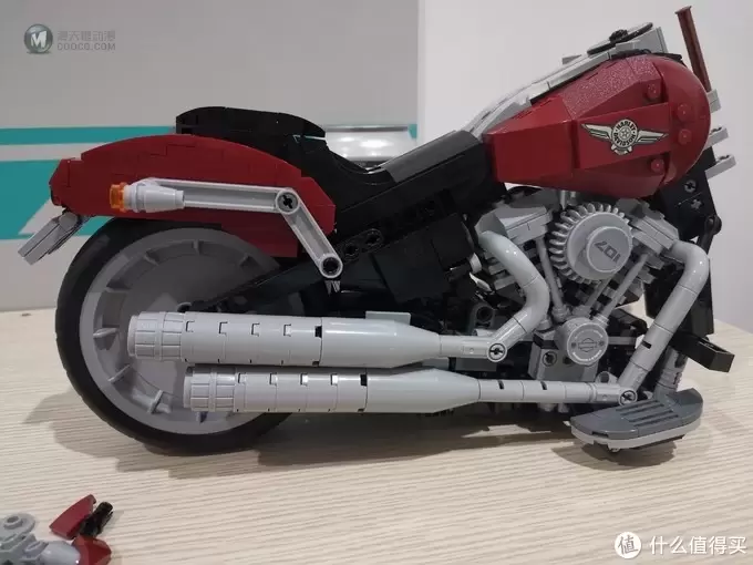 老杨的玩具仓库 篇四十六:LEGO 创意组系列 10269 哈雷肥仔摩托车 评测 老杨的玩具仓库 篇四十六:LEGO 创意组系列 10269 哈雷肥仔摩托车 评测
