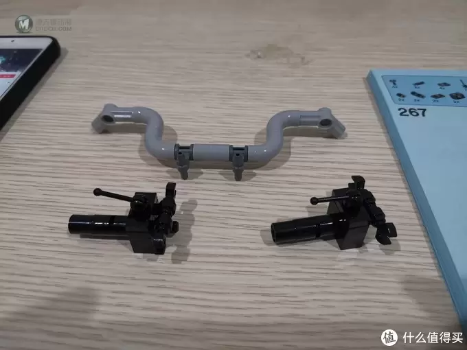 老杨的玩具仓库 篇四十六:LEGO 创意组系列 10269 哈雷肥仔摩托车 评测 老杨的玩具仓库 篇四十六:LEGO 创意组系列 10269 哈雷肥仔摩托车 评测
