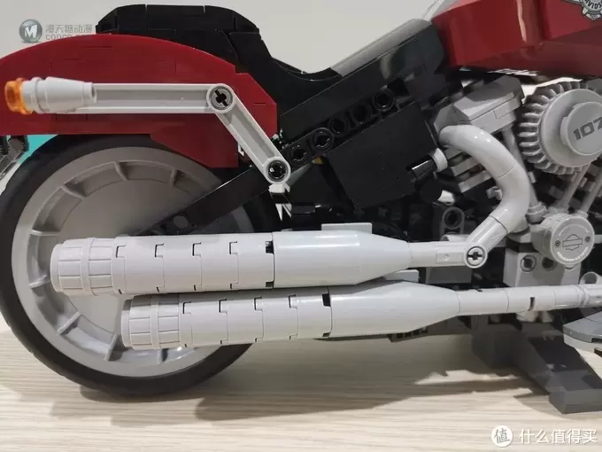 老杨的玩具仓库 篇四十六:LEGO 创意组系列 10269 哈雷肥仔摩托车 评测 老杨的玩具仓库 篇四十六:LEGO 创意组系列 10269 哈雷肥仔摩托车 评测