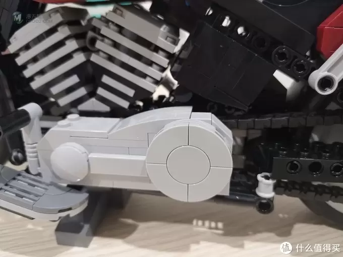 老杨的玩具仓库 篇四十六:LEGO 创意组系列 10269 哈雷肥仔摩托车 评测 老杨的玩具仓库 篇四十六:LEGO 创意组系列 10269 哈雷肥仔摩托车 评测