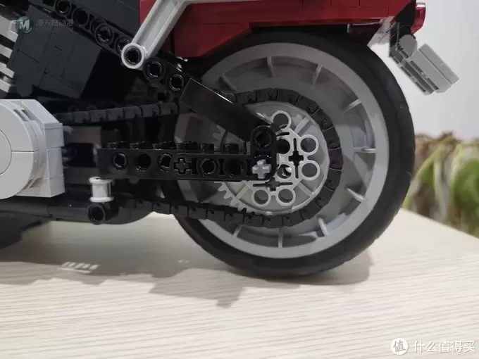 老杨的玩具仓库 篇四十六:LEGO 创意组系列 10269 哈雷肥仔摩托车 评测 老杨的玩具仓库 篇四十六:LEGO 创意组系列 10269 哈雷肥仔摩托车 评测