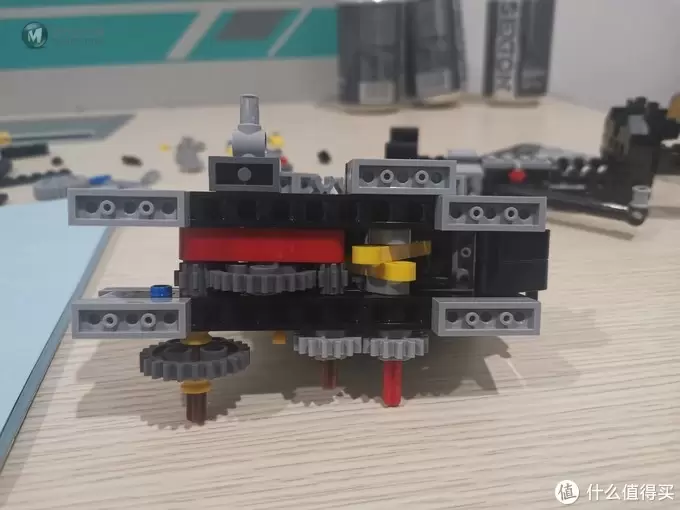老杨的玩具仓库 篇四十六:LEGO 创意组系列 10269 哈雷肥仔摩托车 评测 老杨的玩具仓库 篇四十六:LEGO 创意组系列 10269 哈雷肥仔摩托车 评测