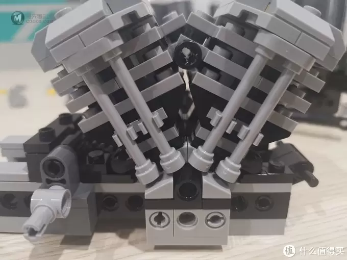 老杨的玩具仓库 篇四十六:LEGO 创意组系列 10269 哈雷肥仔摩托车 评测 老杨的玩具仓库 篇四十六:LEGO 创意组系列 10269 哈雷肥仔摩托车 评测