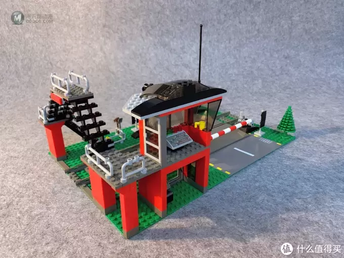 LEGO 10128 火车平交道口 LEGO 10128 火车平交道口