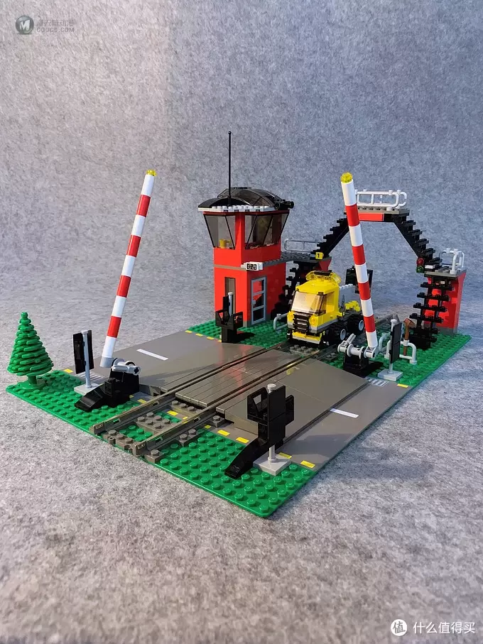 LEGO 10128 火车平交道口 LEGO 10128 火车平交道口