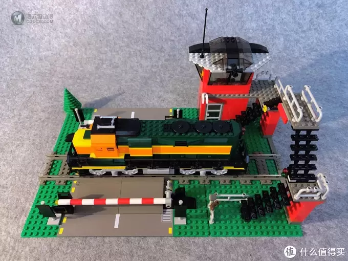 LEGO 10128 火车平交道口 LEGO 10128 火车平交道口