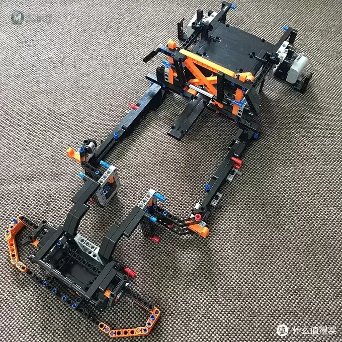 我的LEGO科技系列 篇一:买得起的保时捷 — 42056 Porsche 911 GT3 我的LEGO科技系列 篇一:买得起的保时捷 — 42056 Porsche 911 GT3