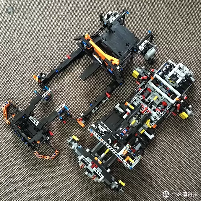我的LEGO科技系列 篇一:买得起的保时捷 — 42056 Porsche 911 GT3 我的LEGO科技系列 篇一:买得起的保时捷 — 42056 Porsche 911 GT3