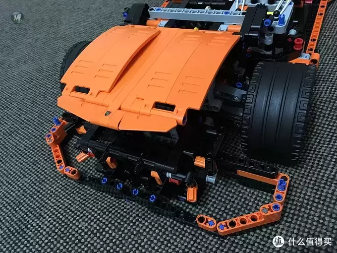 我的LEGO科技系列 篇一:买得起的保时捷 — 42056 Porsche 911 GT3 我的LEGO科技系列 篇一:买得起的保时捷 — 42056 Porsche 911 GT3