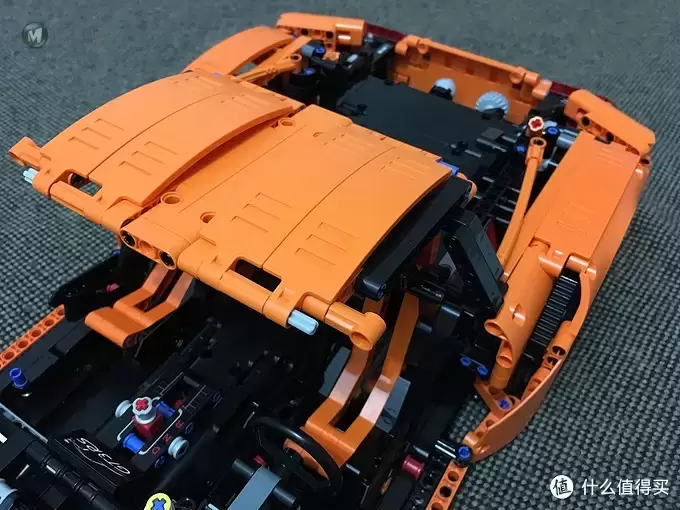 我的LEGO科技系列 篇一:买得起的保时捷 — 42056 Porsche 911 GT3 我的LEGO科技系列 篇一:买得起的保时捷 — 42056 Porsche 911 GT3