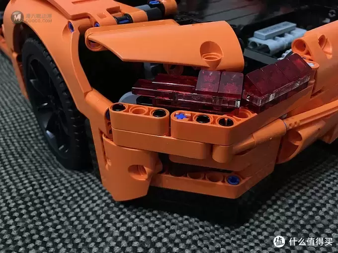 我的LEGO科技系列 篇一:买得起的保时捷 — 42056 Porsche 911 GT3 我的LEGO科技系列 篇一:买得起的保时捷 — 42056 Porsche 911 GT3