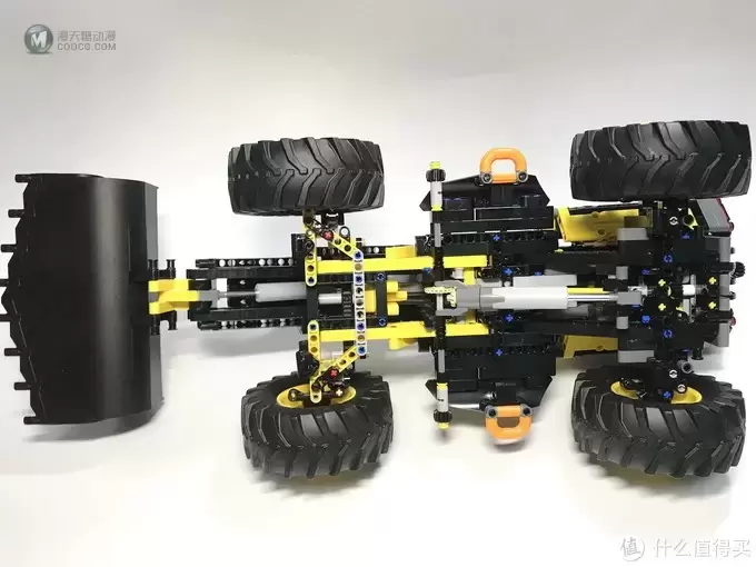 LEGO 乐高 拼拼乐 篇176:未来与现代的结合:42081 沃尔沃 ZEUX 概念式装载机 LEGO 乐高 拼拼乐 篇176:未来与现代的结合:42081 沃尔沃 ZEUX 概念式装载机