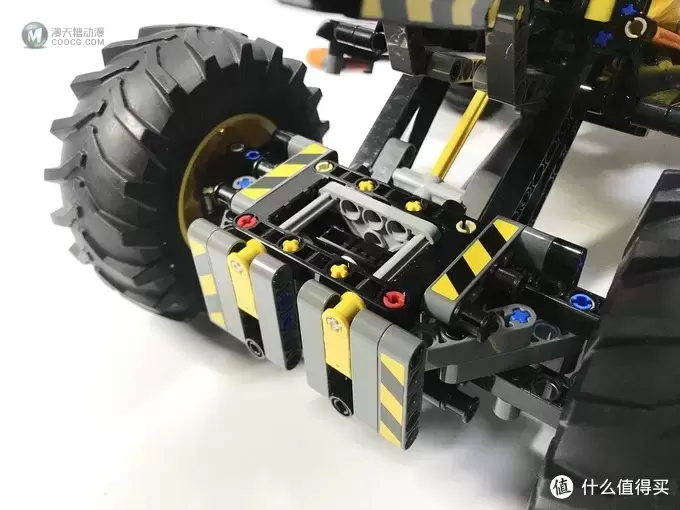 LEGO 乐高 拼拼乐 篇176:未来与现代的结合:42081 沃尔沃 ZEUX 概念式装载机 LEGO 乐高 拼拼乐 篇176:未来与现代的结合:42081 沃尔沃 ZEUX 概念式装载机