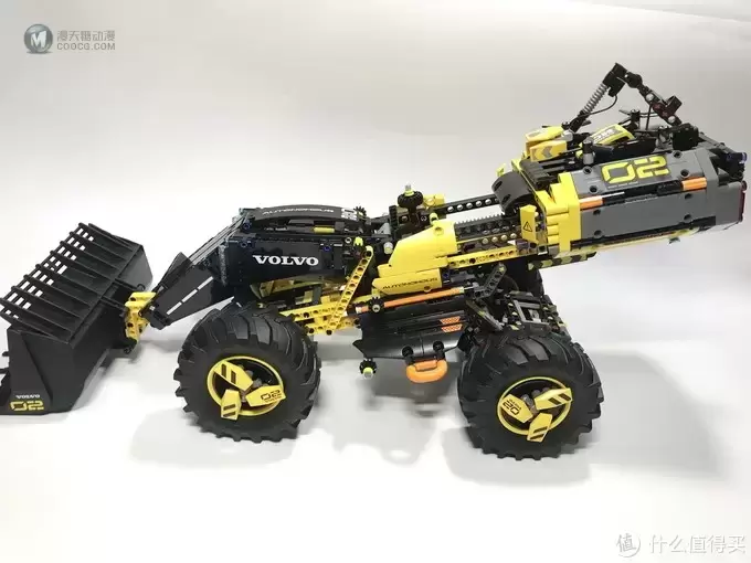 LEGO 乐高 拼拼乐 篇176:未来与现代的结合:42081 沃尔沃 ZEUX 概念式装载机 LEGO 乐高 拼拼乐 篇176:未来与现代的结合:42081 沃尔沃 ZEUX 概念式装载机