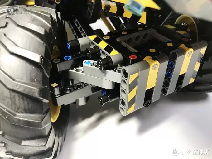 LEGO 乐高 拼拼乐 篇176:未来与现代的结合:42081 沃尔沃 ZEUX 概念式装载机 LEGO 乐高 拼拼乐 篇176:未来与现代的结合:42081 沃尔沃 ZEUX 概念式装载机