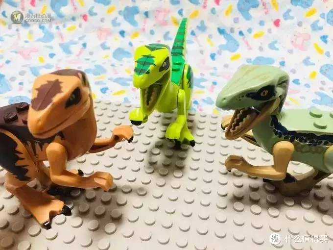 我的LEGO侏罗纪小世界—乐高侏罗纪世界系列恐龙配件晒单 我的LEGO侏罗纪小世界—乐高侏罗纪世界系列恐龙配件晒单