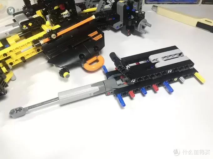 LEGO 乐高 拼拼乐 篇176:未来与现代的结合:42081 沃尔沃 ZEUX 概念式装载机 LEGO 乐高 拼拼乐 篇176:未来与现代的结合:42081 沃尔沃 ZEUX 概念式装载机