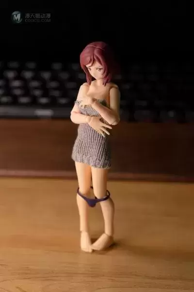 figma#505 女性body 千秋 露背毛衣 figma#505 女性body 千秋 露背毛衣