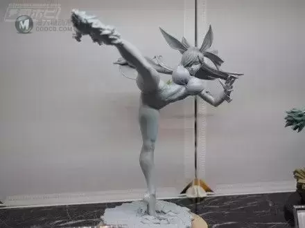 妖精的尾巴 艾尔莎・史卡雷特 High Kick 妖精的尾巴 艾尔莎・史卡雷特 High Kick